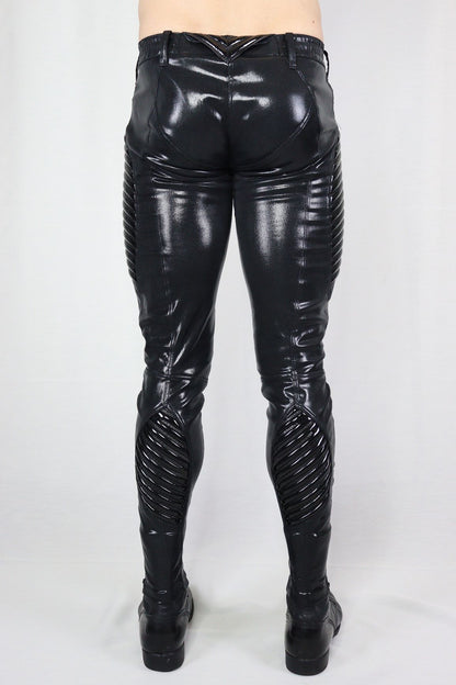 Temoris Leggings – glänzendes schwarzes Leatherette mit Mesh-Ruching, Rückenansicht