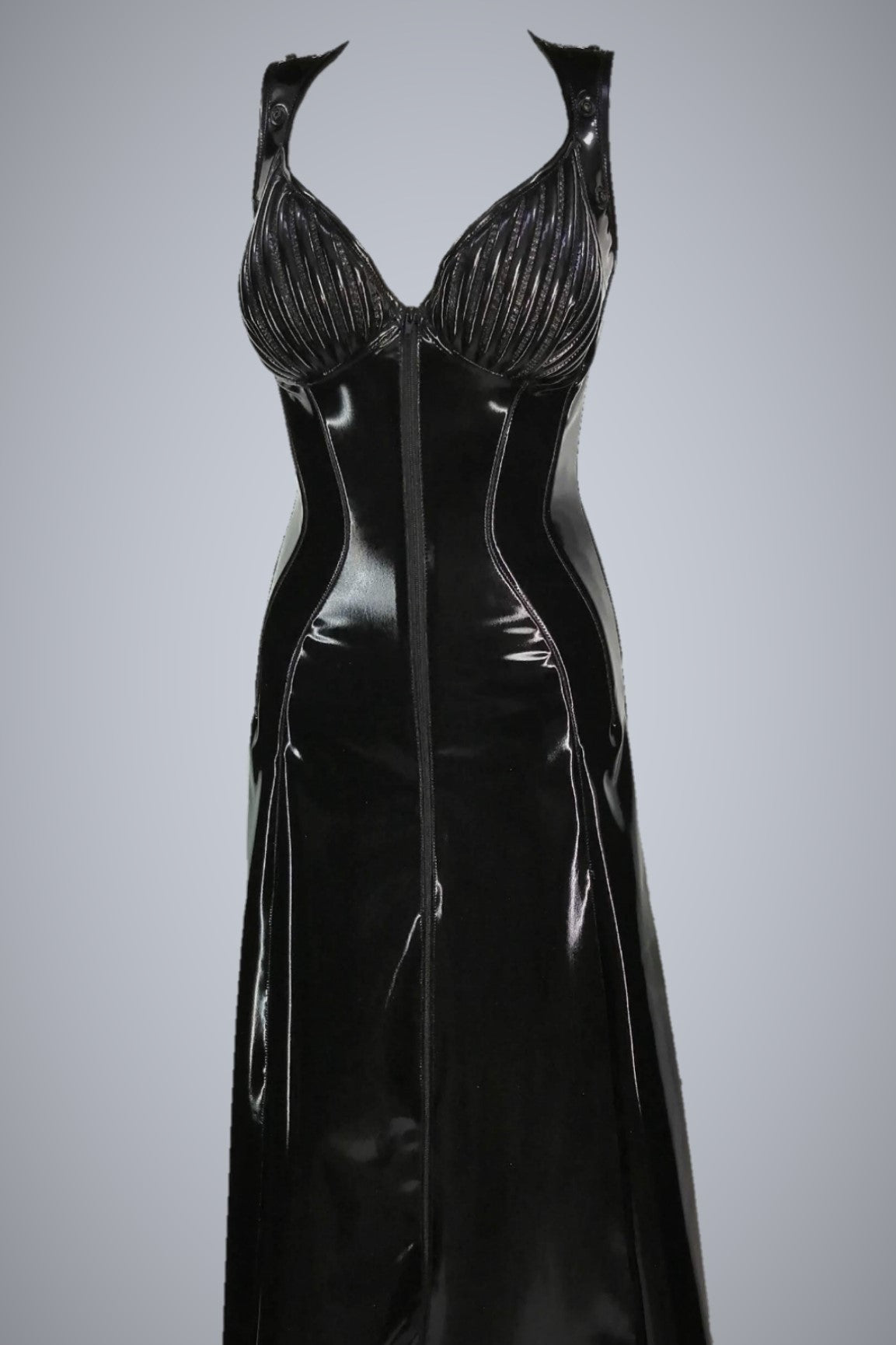 Lolita Dress long DK – glänzend schwarzes Vinyl mit Plissee-Bustier und Reissverschluss, Vorderansicht