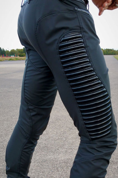 Dandy Pant matte – matte dark blue pants with horizontal ribbed stripe panels, back