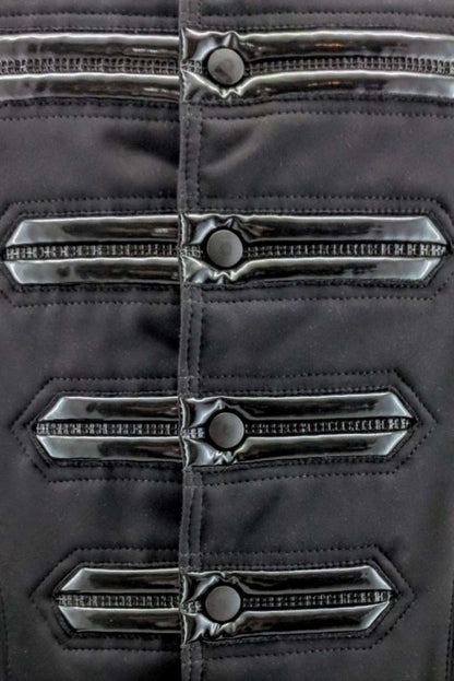 Hektor Softshell – metal buckle and leather detail with ribbed trim, close-up view