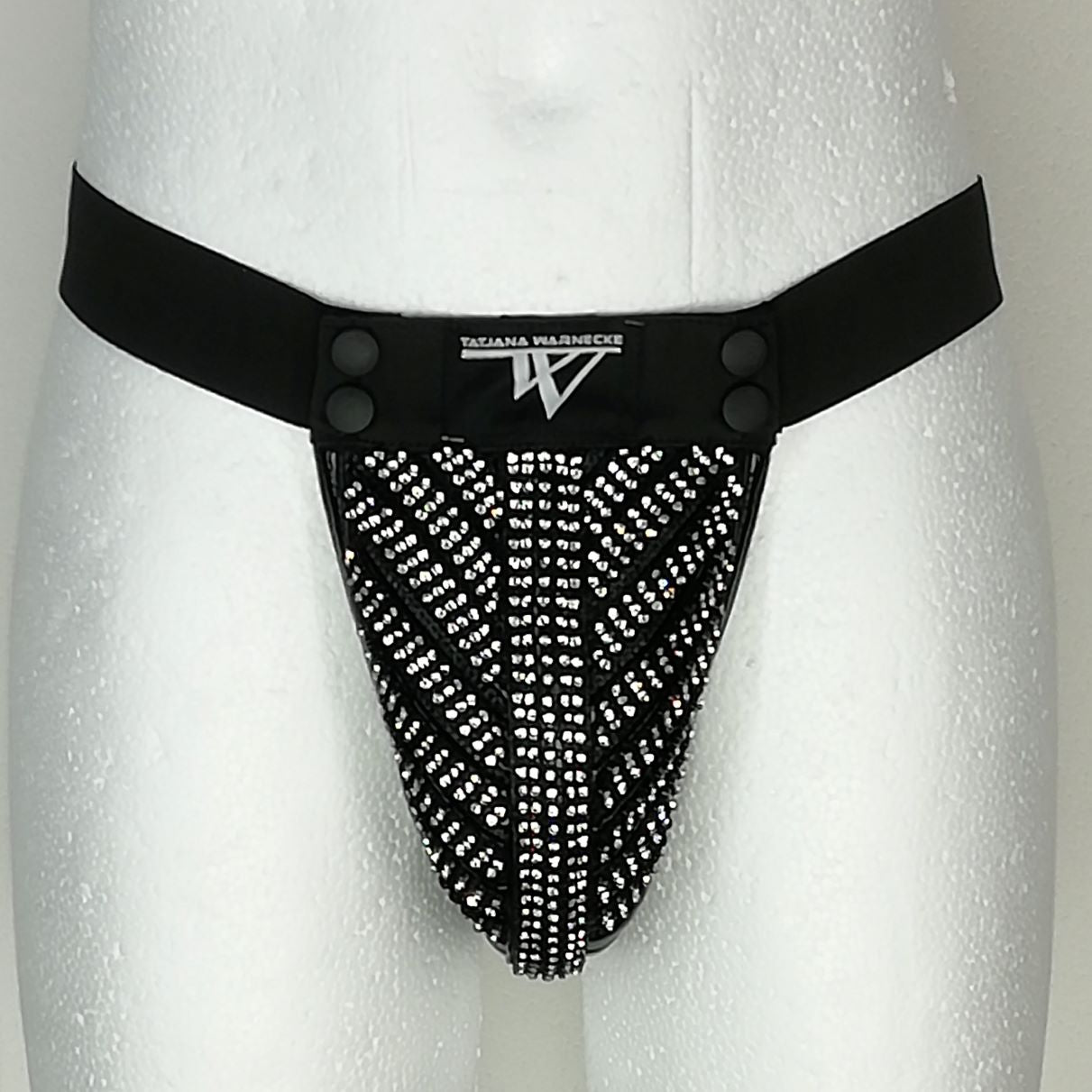Trigo String mit Strass – schwarzer Bund mit Logo und Strass-Kristallen, Vorderansicht